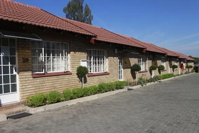 Jacaranda Lodge - Image 1