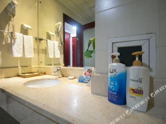 Kaixunmen Hotel - Image 1