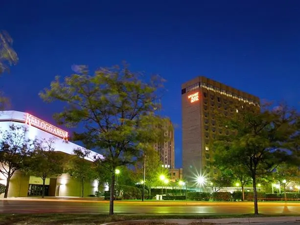 McCamly Plaza Hotel - Image 1