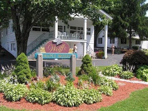 Wolff's Maple Breeze Resort - Image 1