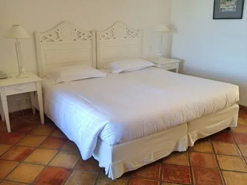 Hotel les Bouis - Image 1