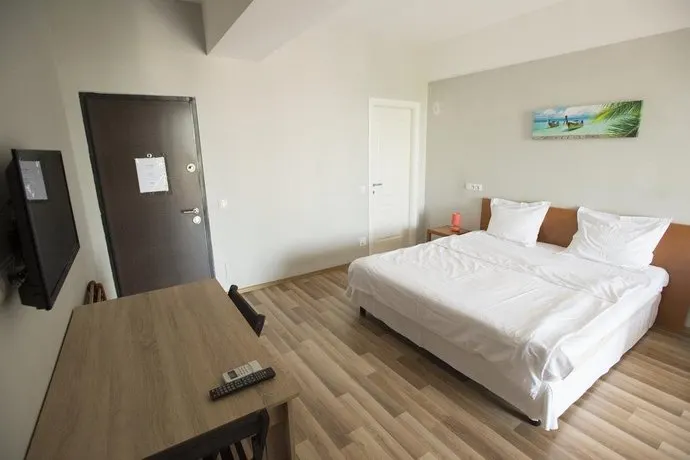 Heights Accommodation - Image 1