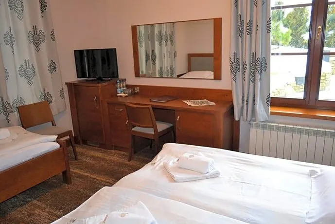 Hotel Lokis - Image 1