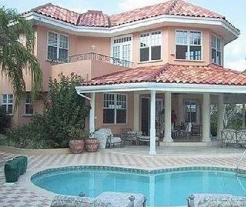 Paradise Calypso Shores - Image 1