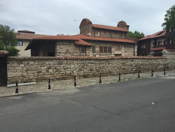 GUEST HOUSE VEDA - Image 1
