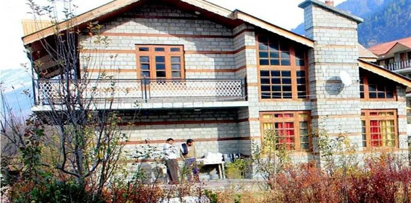 Scarlet Cottage Manali - Image 1