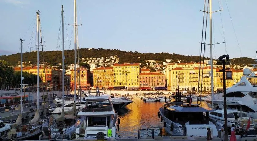 Studio Papacino Port de Nice Calme Tram Clim - Image 1