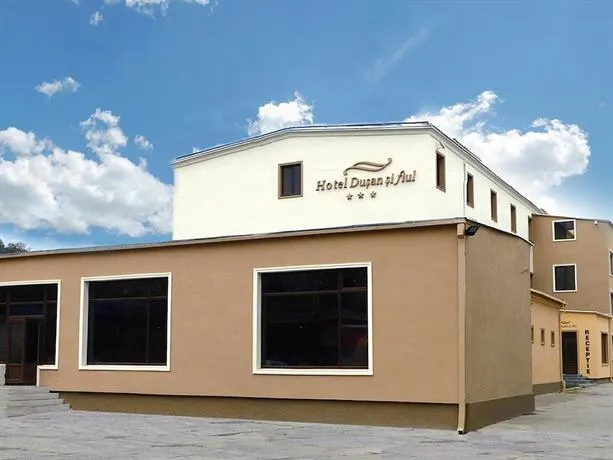 Hotel Dusan si Fiul Resita Nord - Image 1