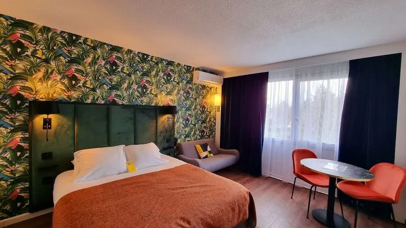 Golden Tulip Troyes - Image 1
