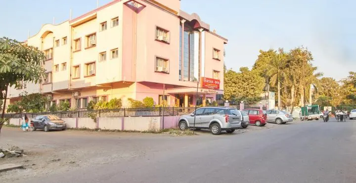 Hotel Varsha Inn - Image 1