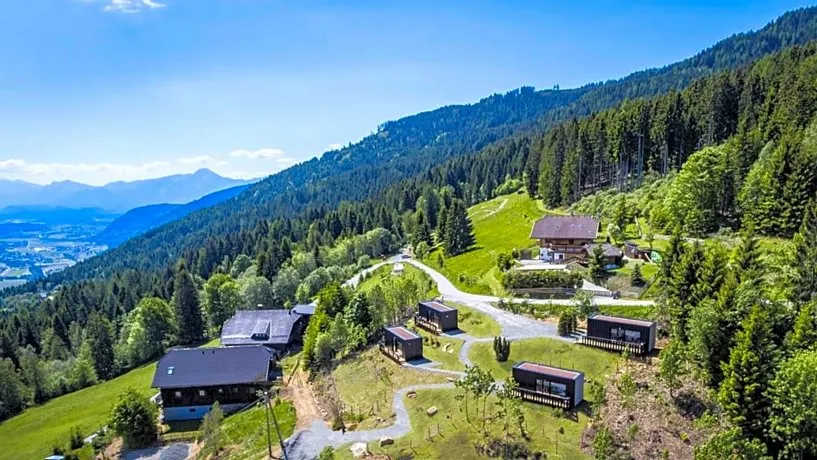 Art Lodge - Image 1