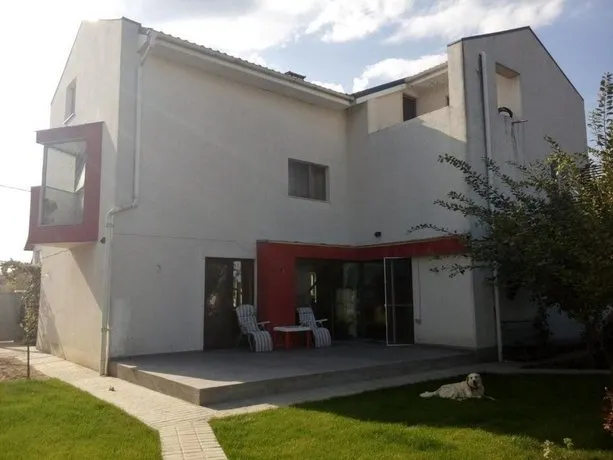 Casa La Bunica - Image 1