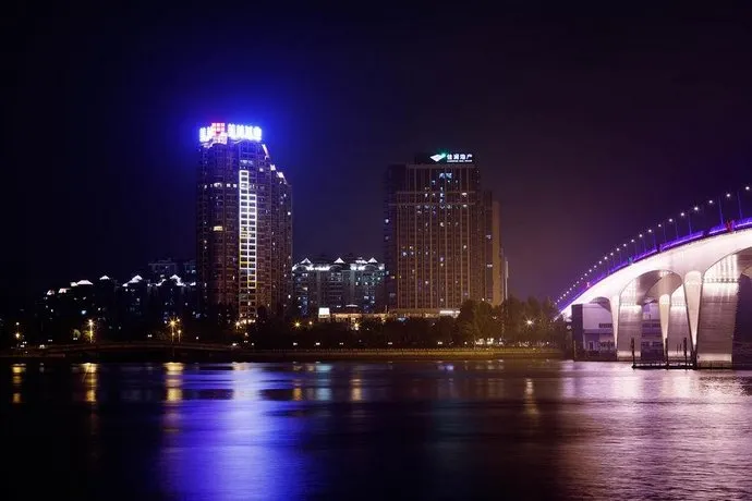 Pazhou River Class Apartments - Image 1