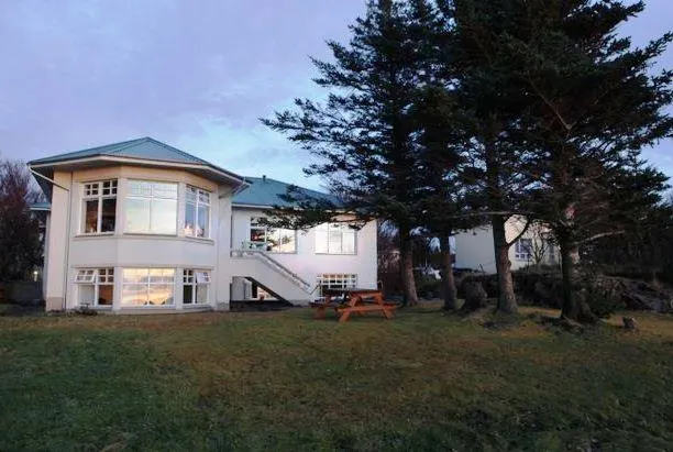Borgarnes Bed & Breakfast - Image 1