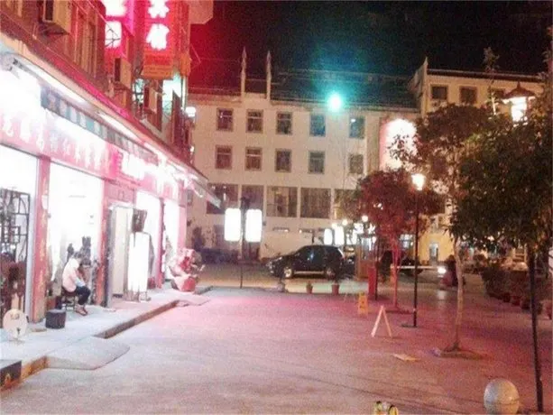 Jinggangshan Tianyi Hotel - Image 1