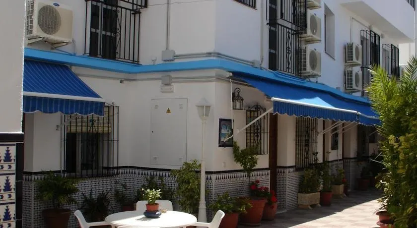 Hostal La Luna - Image 1