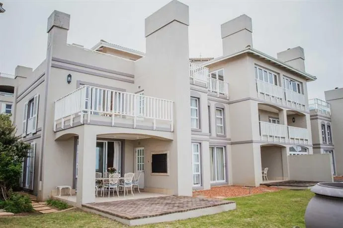 Aan de Zee @ Pinnacle Self - Catering Villas - Image 1
