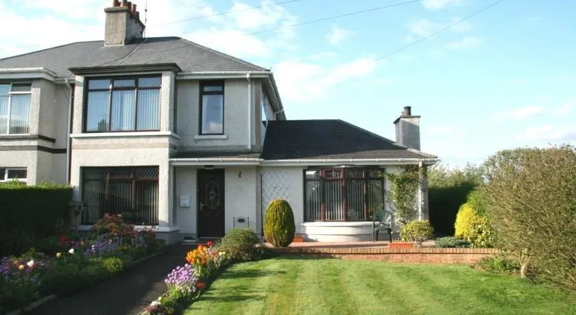 Ken Mar House - Image 1