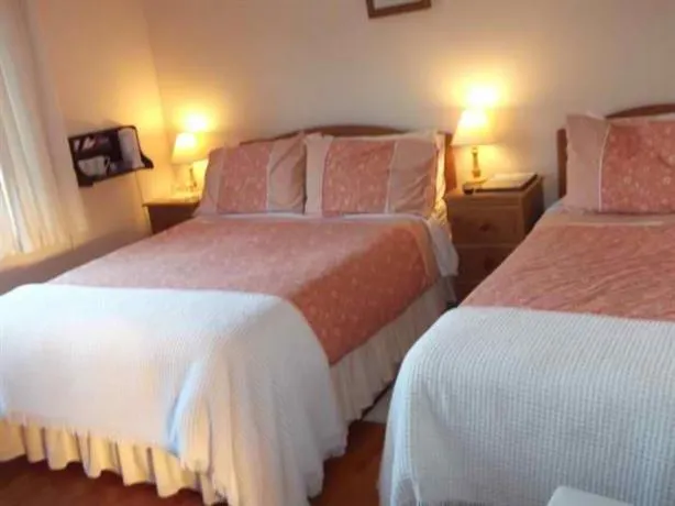 Lisara House B&B - Image 1