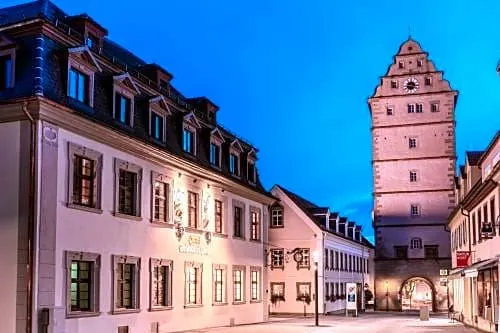 Schwan Und Post Business Quarters - Image 1