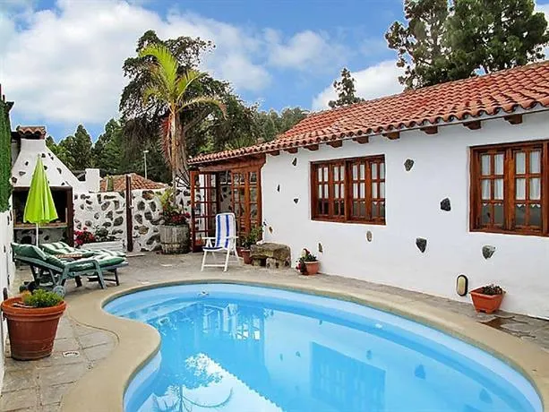 Holiday Home El Lagar - Image 1