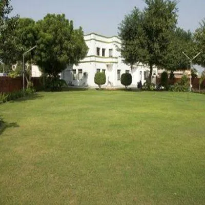 R.C. Palace - Image 1