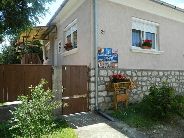 Patakpart Vendégház - Image 1