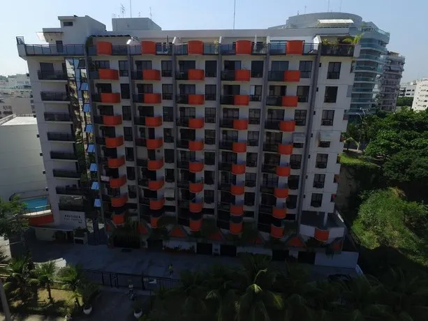 Niteroi Flats - Image 1