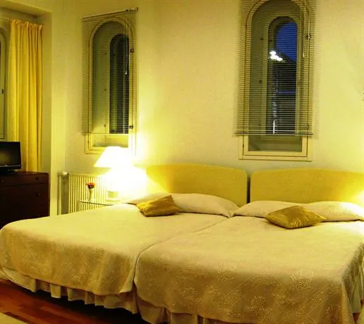 City Apartments - Image 1