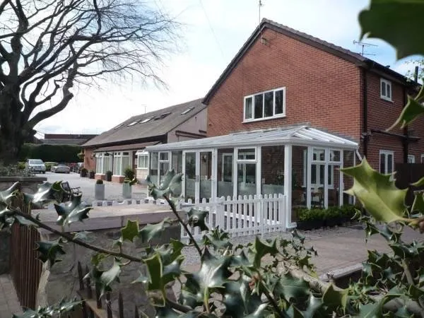 Grove Guest House - Image 1
