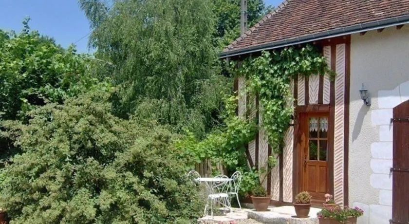 Gîte Limeray, 1 pièce, 3 personnes - FR-1-381-74 - Image 1