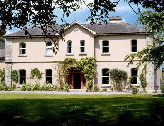 Rossnaree House - Image 1