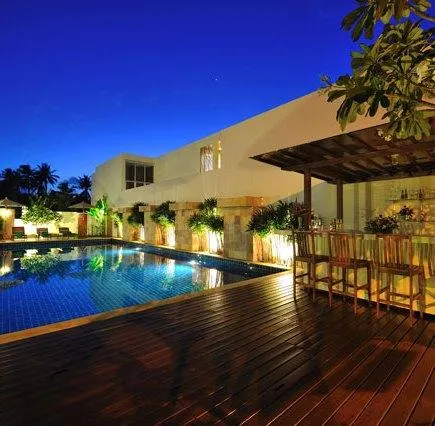 The Chantra Villas Phuket - Image 1