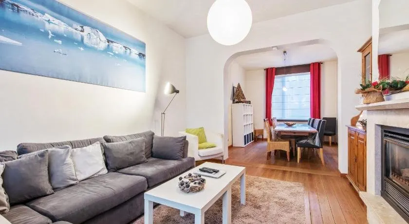 Queen Astrid holiday home Bruges - Image 1