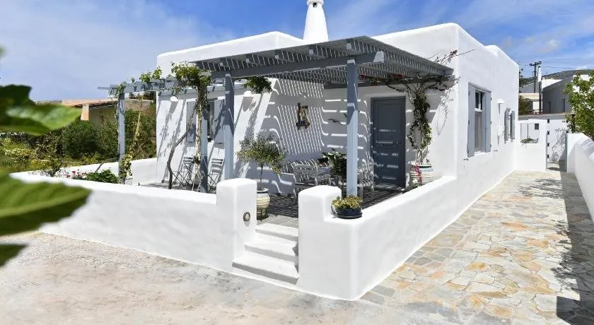 Patriko Family House - Image 1