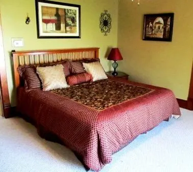 Fox River Bed and Breakfast Inn - Image 1