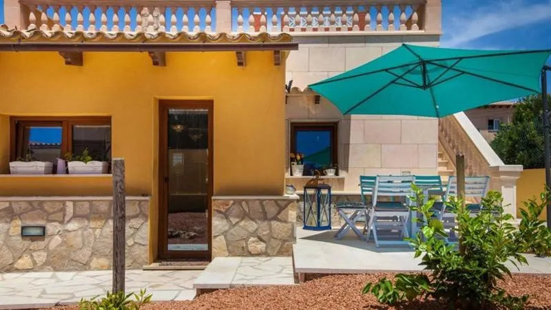 Holiday home Carrer Llaut - 3 - Image 1