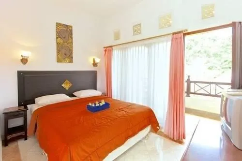 Pollok and Lemayeur Beach Front Hotel - Image 1