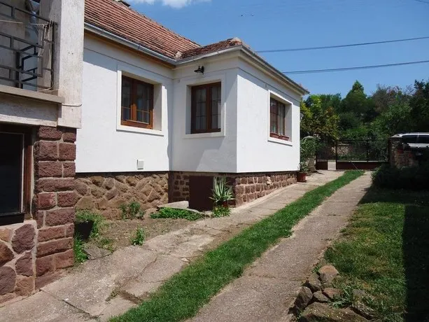 Ro-Zita Vendeghaz - Image 1