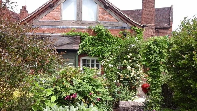 Coach House Tenbury Wells - Image 1