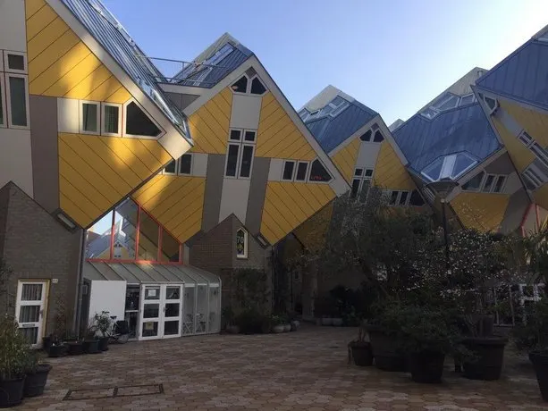 Cube House Rotterdam - Image 1