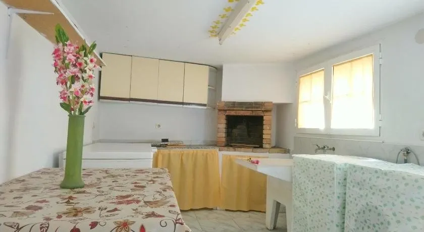 La Casa Periquita - Image 1