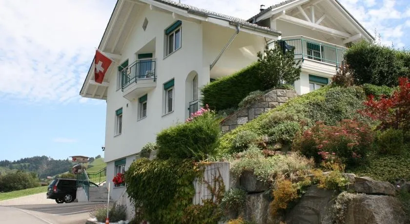 Bed And Breakfast Hasle - Image 1