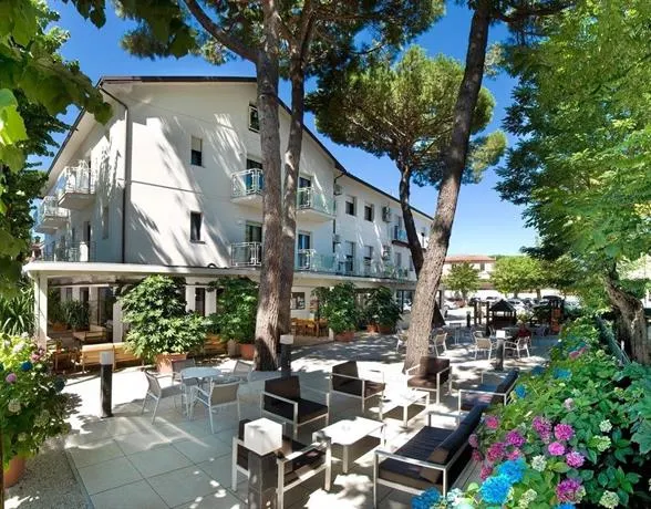 Hotel Trieste - Image 1