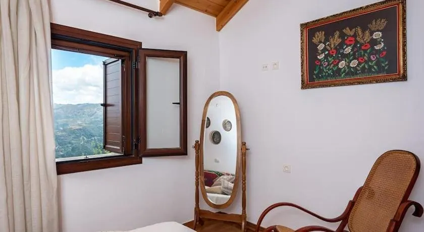 Samarian Cottage - Image 1