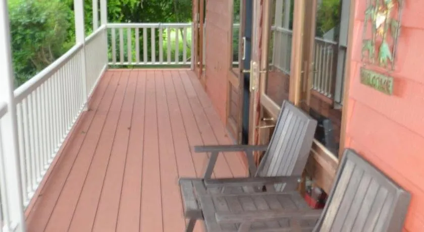 Ruddles Retreat - Image 1