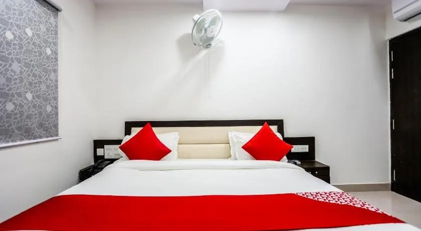 OYO 62014 Hotel New Geetanjali - Image 1