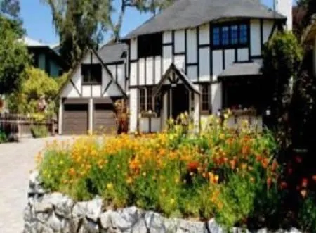 Tudor Rose Manor Santa Cruz - Image 1
