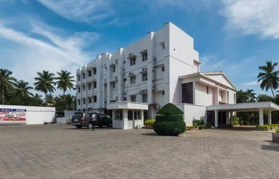 Hotel LRN Excellency - Image 1