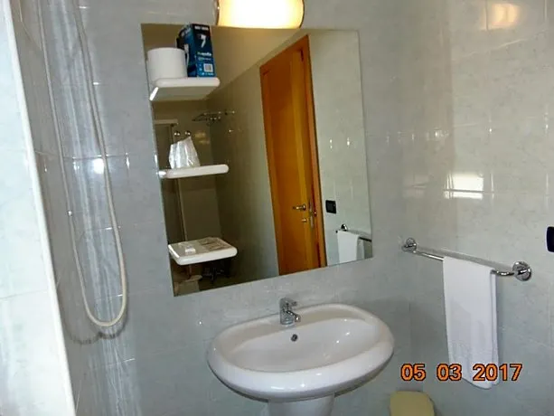 Hotel Mazzocchetti - Image 1